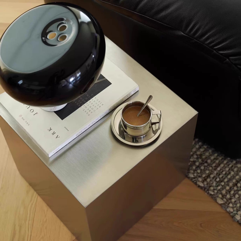 Modern Korean Lifestyle - Tables d'appoint en acier inoxydable italien,